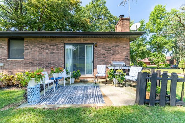 12077 W 94th Place, St. John, IN 46373