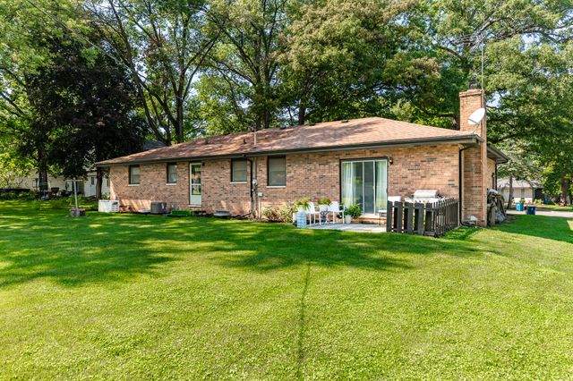 12077 W 94th Place, St. John, IN 46373