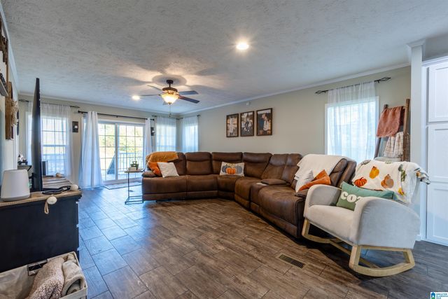 28 COUNTY ROAD 63, Ranburne, AL 36273