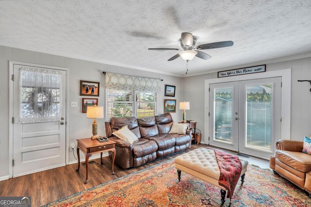 25 Hillcrest Street, Wrightsville, GA 31096