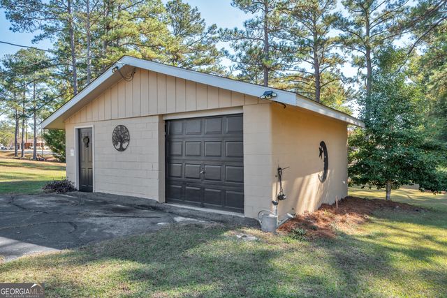 25 Hillcrest Street, Wrightsville, GA 31096