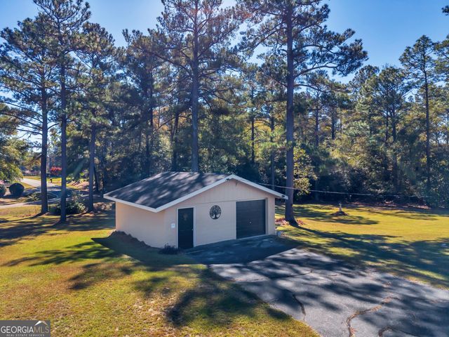 25 Hillcrest Street, Wrightsville, GA 31096