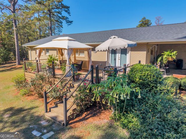 25 Hillcrest Street, Wrightsville, GA 31096