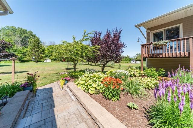 7412 South Pearl Road, Oakfield, NY 14125