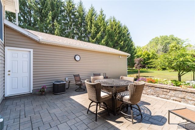 7412 South Pearl Road, Oakfield, NY 14125