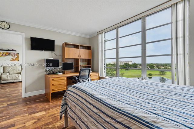 3090 N Course Dr 709, Pompano Beach, FL 33069