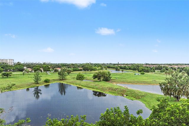 3090 N Course Dr 709, Pompano Beach, FL 33069