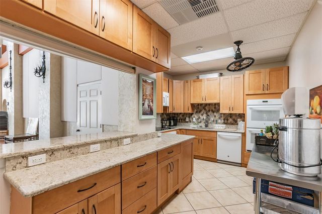 6101 34TH STREET W 10H, Bradenton, FL 34210