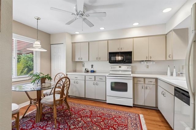 6101 34TH STREET W 10H, Bradenton, FL 34210