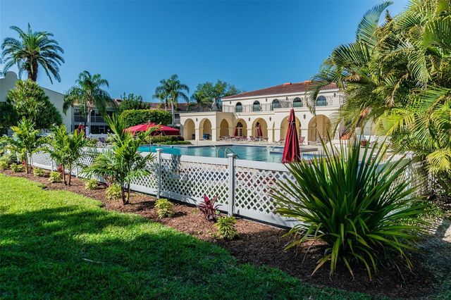 6101 34TH STREET W 10H, Bradenton, FL 34210