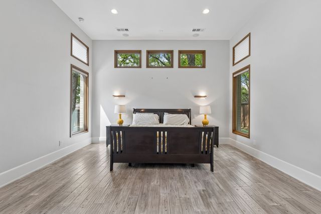 548 Oak Grove Lane, Coppell, TX 75019