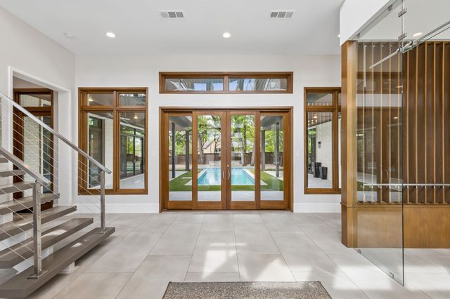 548 Oak Grove Lane, Coppell, TX 75019