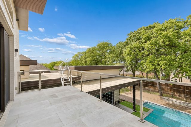 548 Oak Grove Lane, Coppell, TX 75019