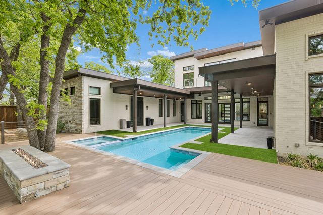 548 Oak Grove Lane, Coppell, TX 75019