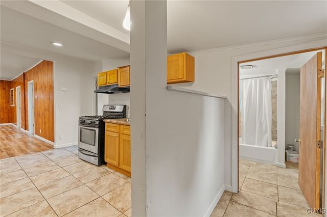 1522 Valley Drive, Syracuse, NY 13207