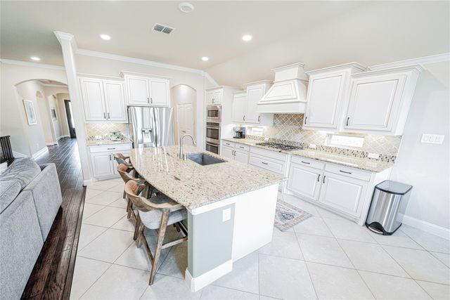 2724 Driftwood Creek Trail, Celina, TX 75078