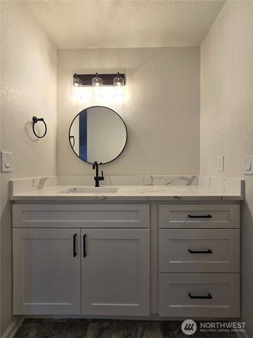 18713 67th Place NE, Kenmore, WA 98028