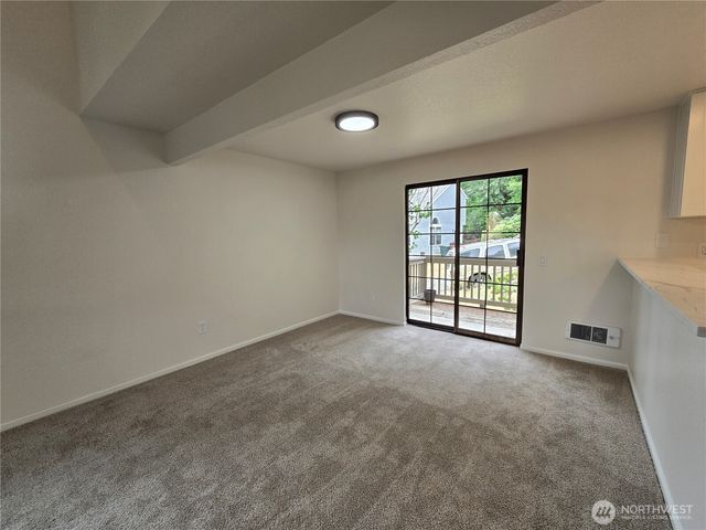 18713 67th Place NE, Kenmore, WA 98028