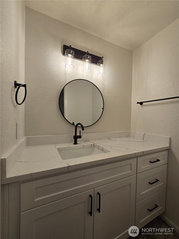 18713 67th Place NE, Kenmore, WA 98028