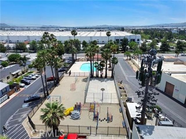 80 E Dawes 97, Perris, CA 92571