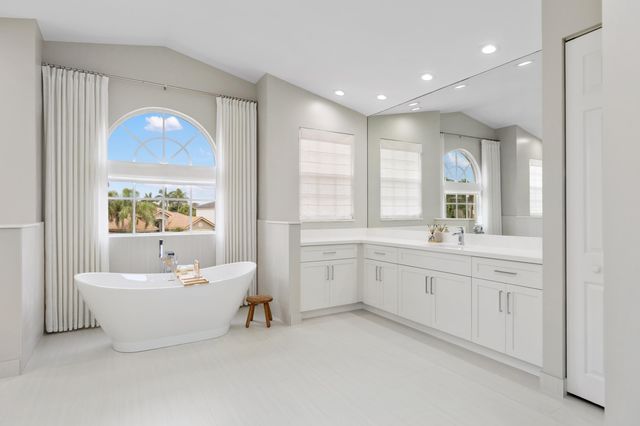 19132 Streamside Court, Boca Raton, FL 33498