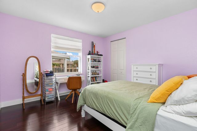 19132 Streamside Court, Boca Raton, FL 33498