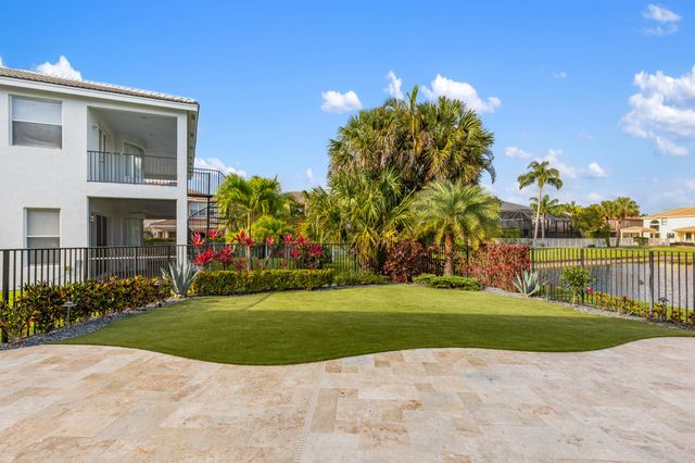 19132 Streamside Court, Boca Raton, FL 33498