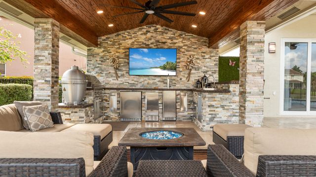 19132 Streamside Court, Boca Raton, FL 33498