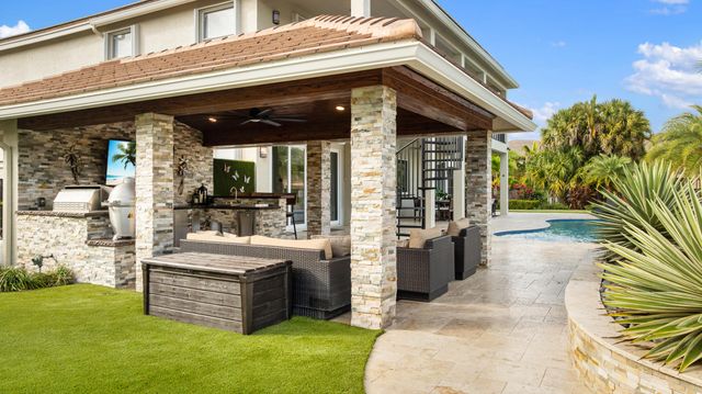 19132 Streamside Court, Boca Raton, FL 33498