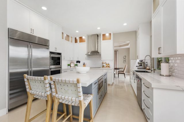 19132 Streamside Court, Boca Raton, FL 33498