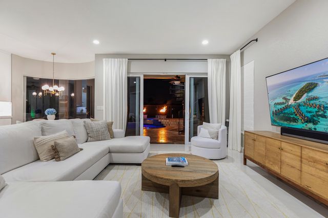 19132 Streamside Court, Boca Raton, FL 33498