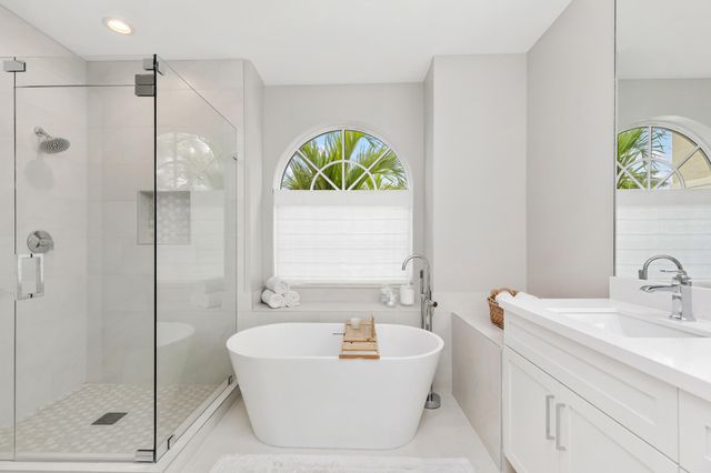 19132 Streamside Court, Boca Raton, FL 33498