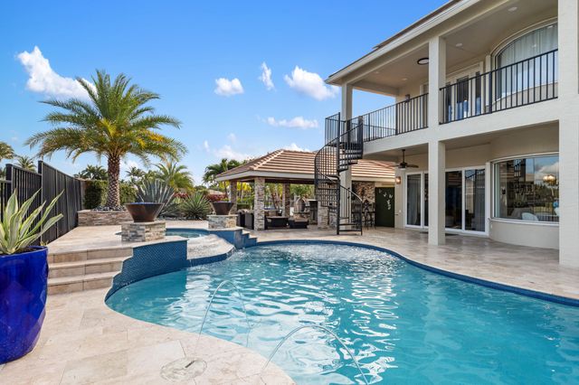 19132 Streamside Court, Boca Raton, FL 33498