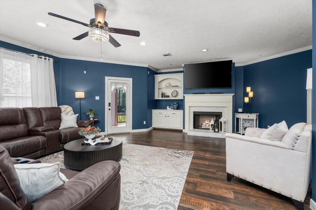 2261 Teas Crossing Drive, Conroe, TX 77304