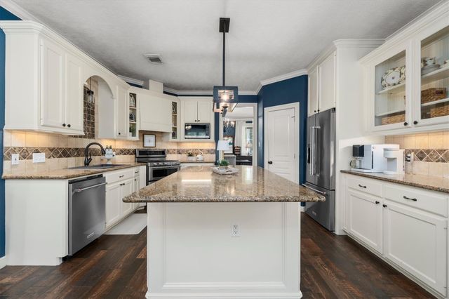 2261 Teas Crossing Drive, Conroe, TX 77304