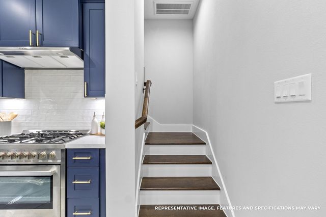 825 Paul Quinn Street E, Houston, TX 77091