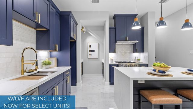 825 Paul Quinn Street E, Houston, TX 77091