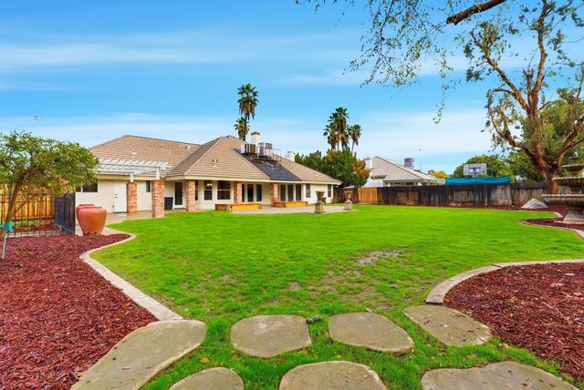 13201 Meacham, Bakersfield, CA 93314