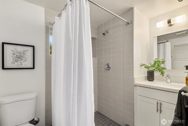 5702 239th Place SW, Mountlake Terrace, WA 98043