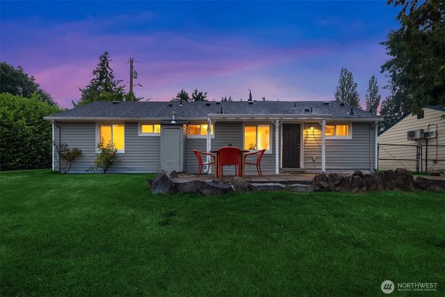 5702 239th Place SW, Mountlake Terrace, WA 98043
