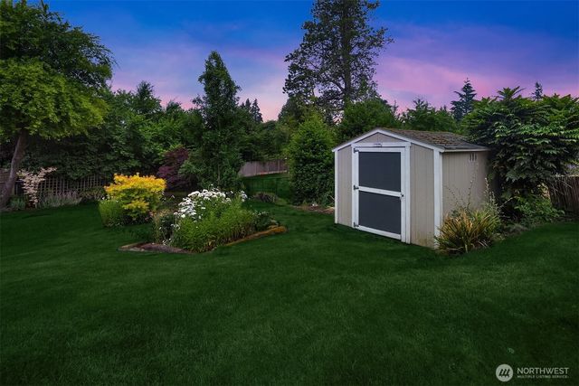 5702 239th Place SW, Mountlake Terrace, WA 98043