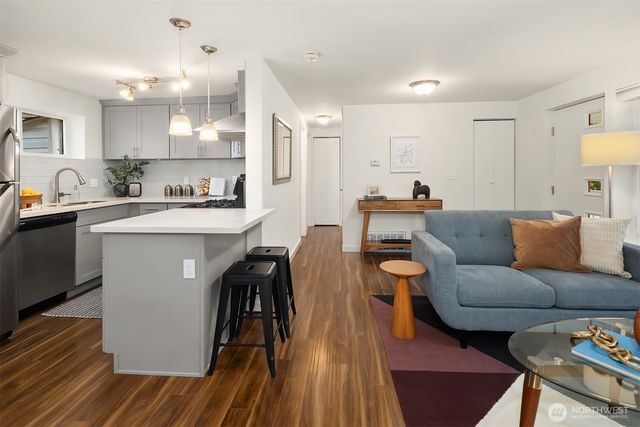 5702 239th Place SW, Mountlake Terrace, WA 98043