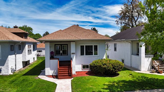 3715 Clinton Avenue, Berwyn, IL 60402