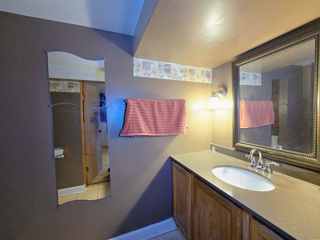 3715 Clinton Avenue, Berwyn, IL 60402