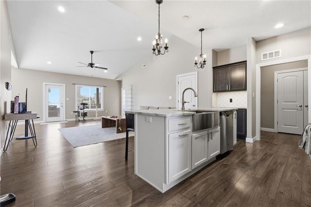 2705 Chasehire Drive, Lawrence, KS 66046