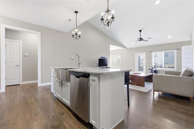 2705 Chasehire Drive, Lawrence, KS 66046