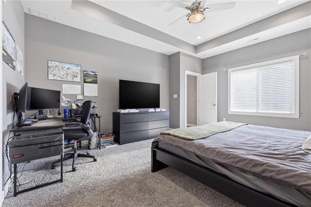 2705 Chasehire Drive, Lawrence, KS 66046