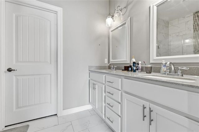 2705 Chasehire Drive, Lawrence, KS 66046