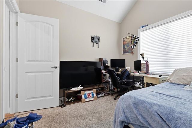 2705 Chasehire Drive, Lawrence, KS 66046