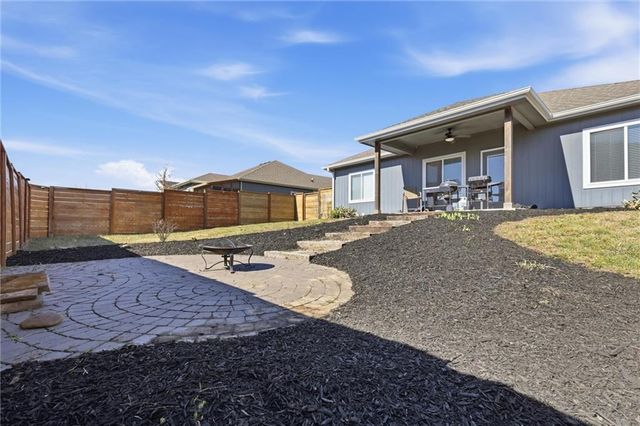 2705 Chasehire Drive, Lawrence, KS 66046